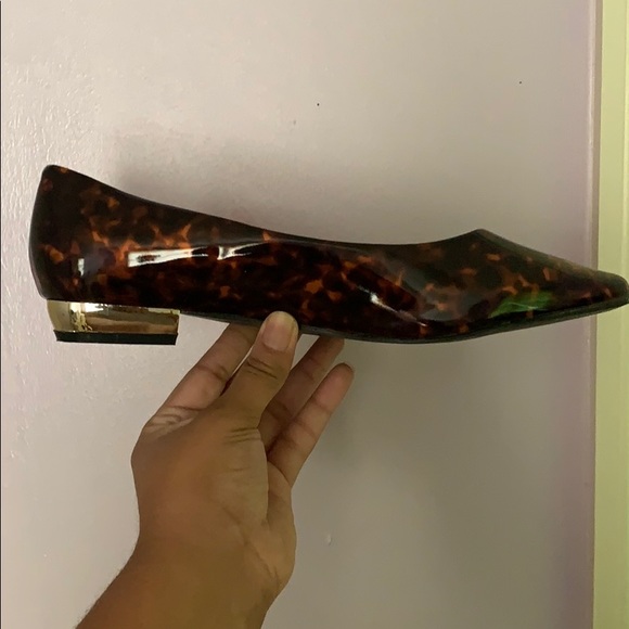 Cheetah Pattern Point Toe Flat - Picture 2 of 2